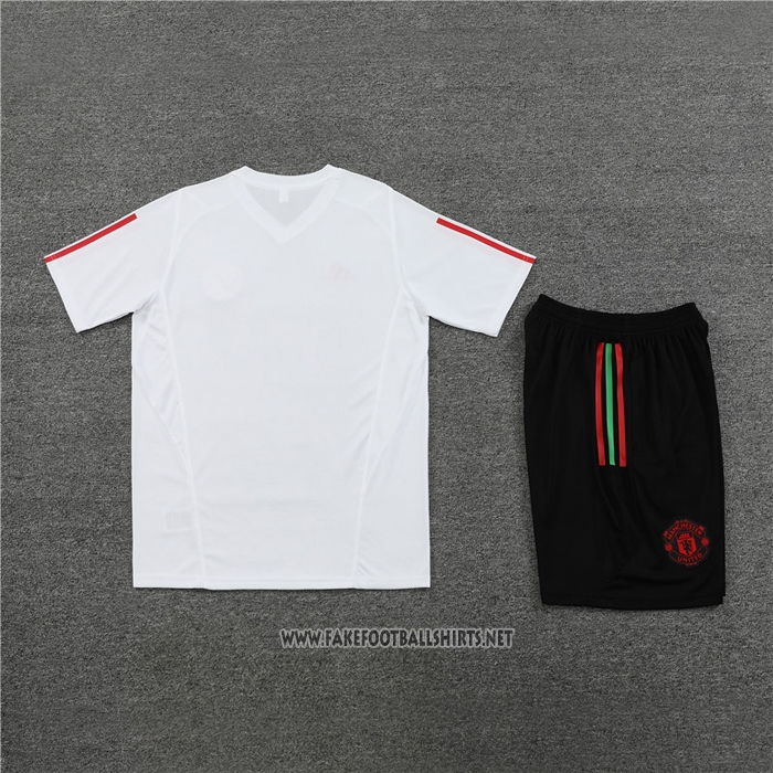 Tracksuit
 Manchester United Short Sleeve
 2023-2024 White
 - Shorts
